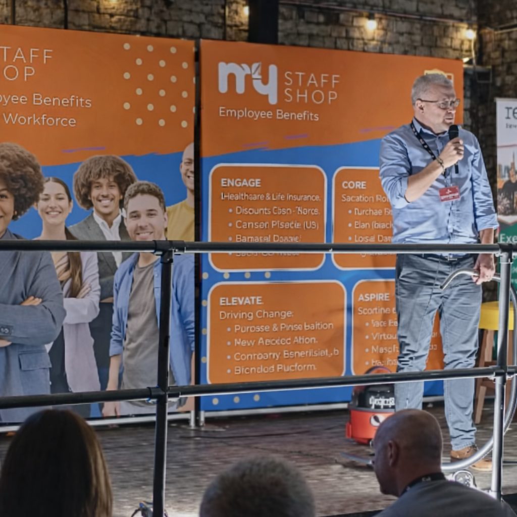 A thought-provoking reflection comparing leadership to stand-up comedy—exploring courage, credibility, storytelling, and handling workplace “hecklers” with confidence.